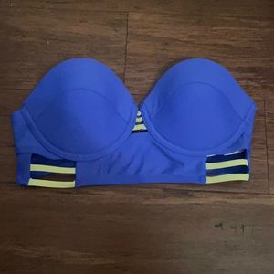 STRAPLESS SWIMSUIT TOP